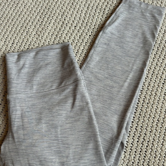 Lululemon Wunder Under Hi-Rise 7/8 Tight Wee Are From Space Nimbus Sz 12 - Picture 7 of 8